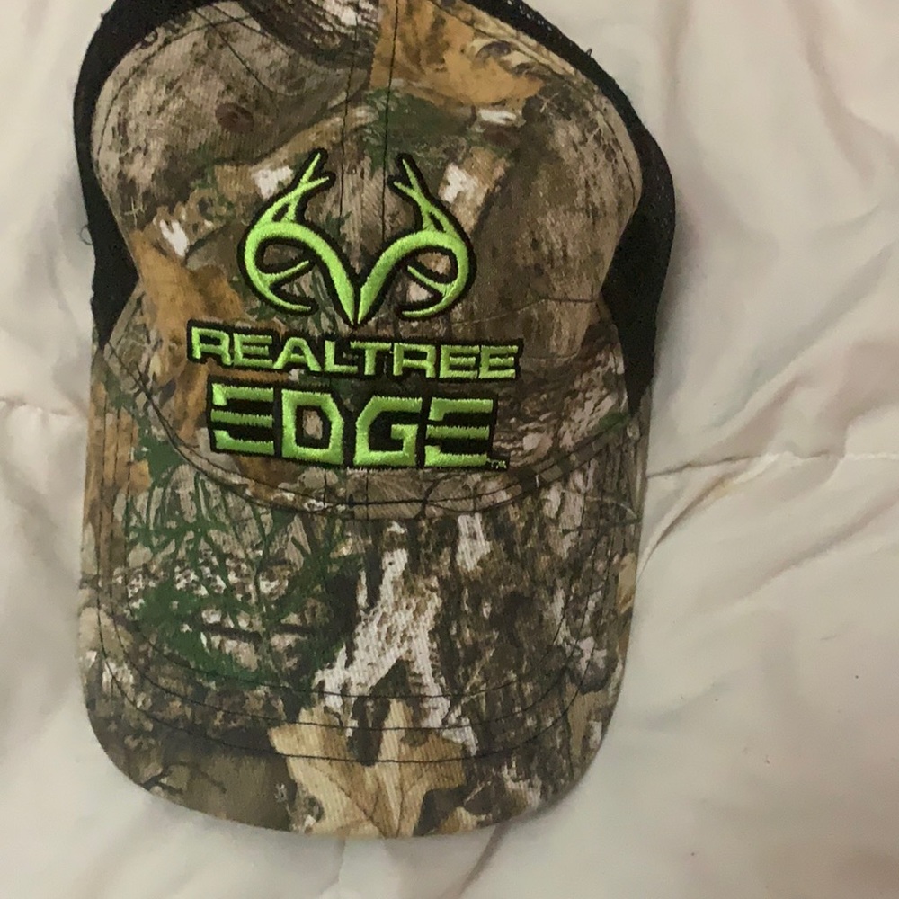 Real tree edge cap